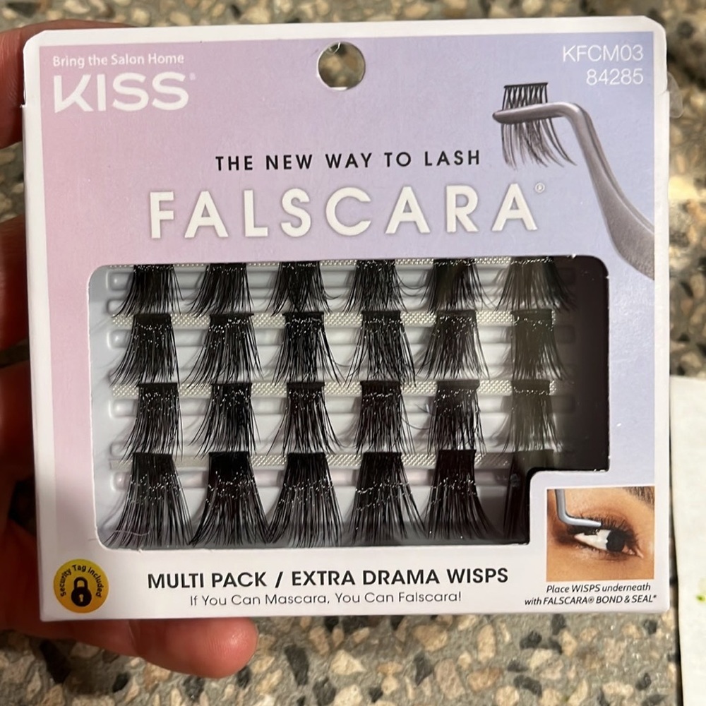 KISS Lash Wisps